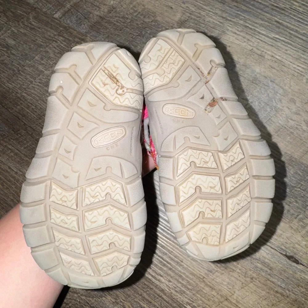 KEEN Seacamp II CNX Kids Pink Yellow Tie Dye Water Hiking Sandals 5.5